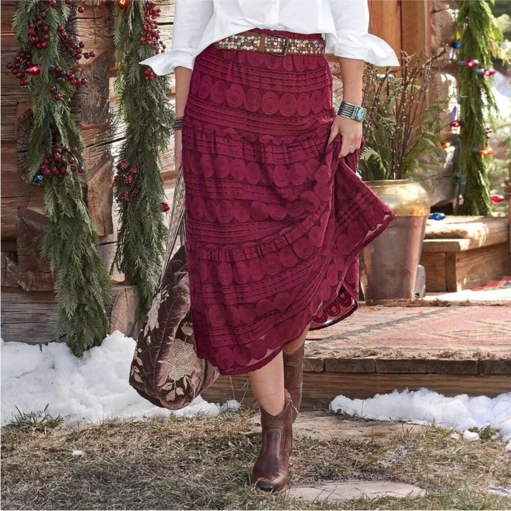 Sundance Burgundy Lace Sasha Skirt with Elastic Waist in Women's X-Large